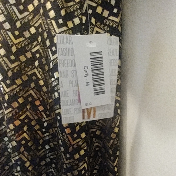 Elegant Lularoe Carly - Picture 2 of 3